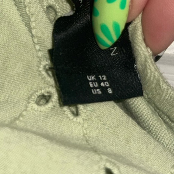 ASOS Design green eyelet peasant A-line mini dress - Picture 3 of 8